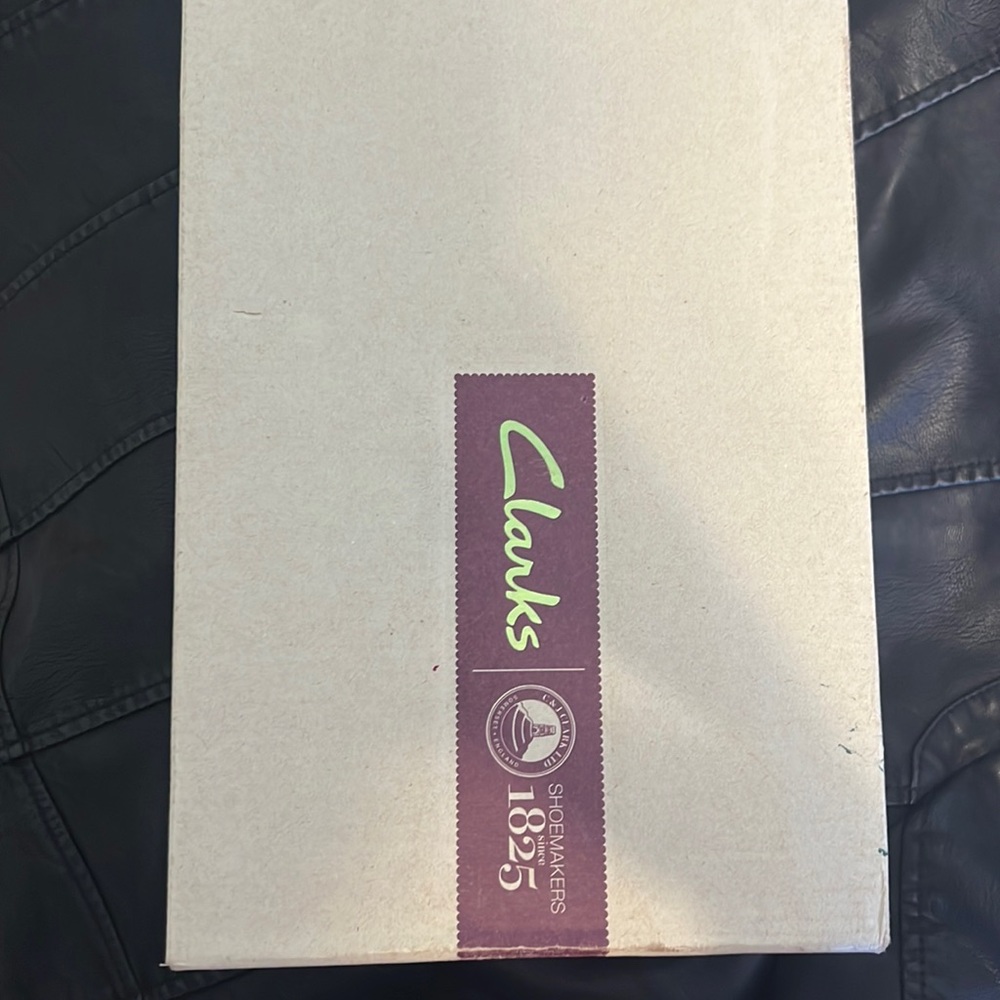 Clarks sports shoes never worn brand new in box